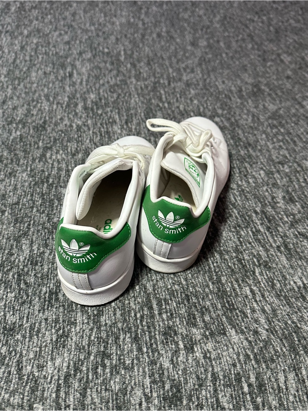 CLOSET CLOSING adidas White Sneakers with Green Logo Detail - Picture 7 of 8